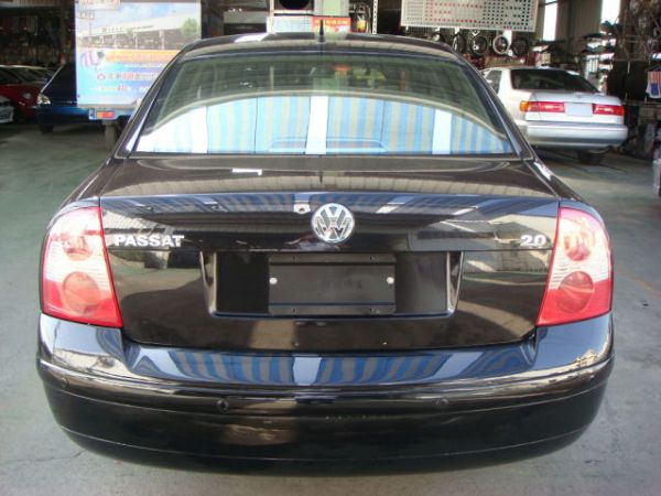 {花旗汽車} VW Passat 2.0 旗艦型，2003年優質中古車，超低網路價 42 萬 照片2